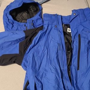 Columbia ski jacket with removable hood